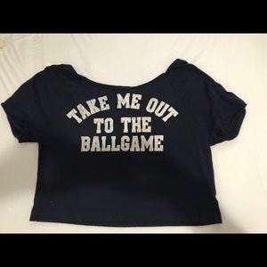 Pink VS cropped Yankees tee